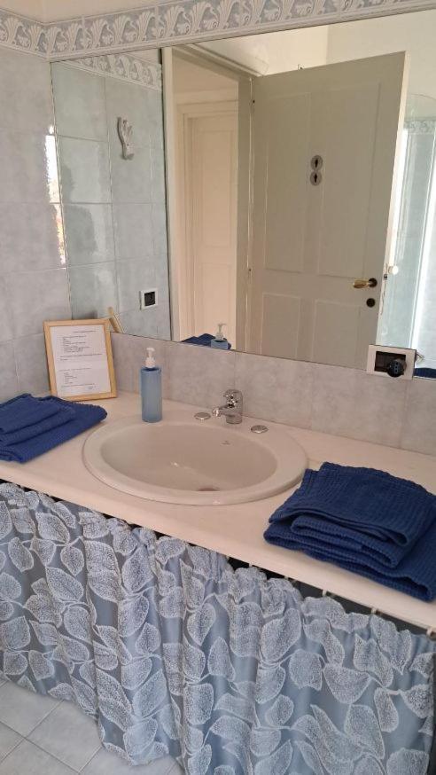 Bed and Breakfast Il Profumo Di Ginestre Olbia Exterior foto